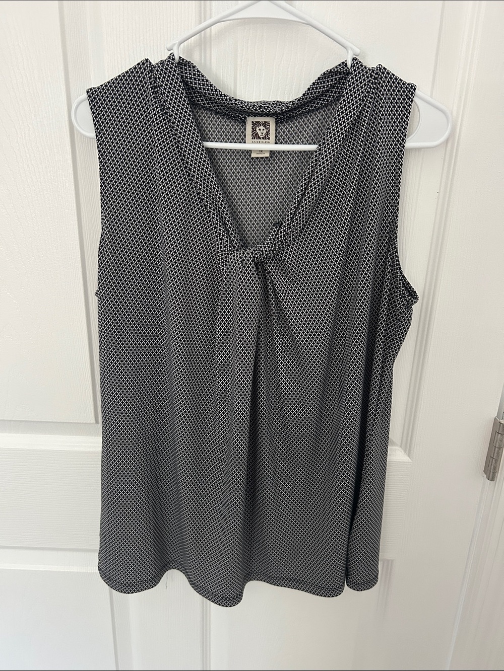 Anne Klein Black & White Geometric Knot-Front Sleeveless Top